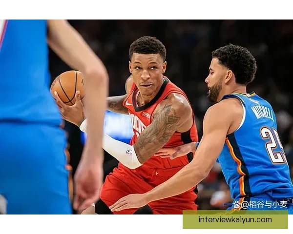 沙勒罗瓦球员近期表现稳健，球队状态持续提升再获关注。